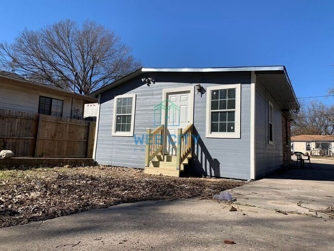 Building Photo - 4530 Corregidor St
