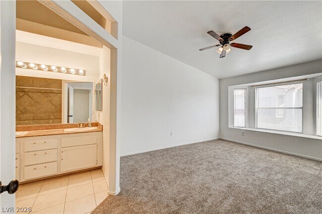 Building Photo - 4040 Castle Cove Dr