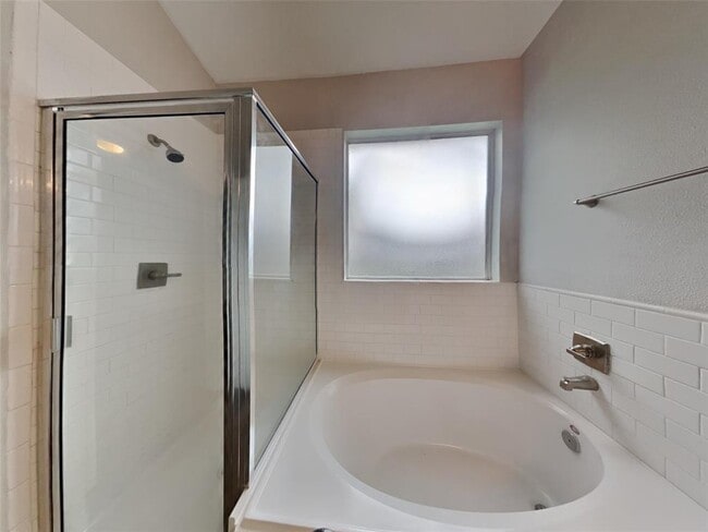 Building Photo - 6733 River Ridge Ln