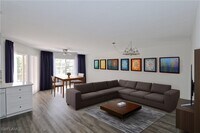 Building Photo - 441 Quail Forest Blvd