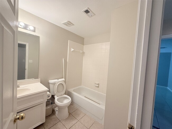 Building Photo - 12818 Magenta Oaks