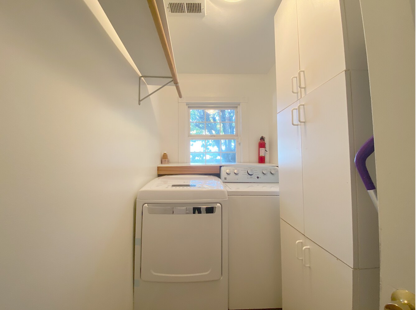 In-unit washer and dryer - 9 Scenic Ave