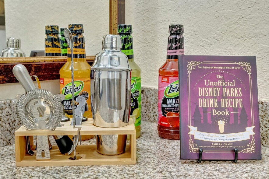 Building Photo - 12539 Floridays Resort Dr