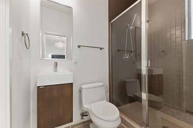 Building Photo - 4206 Buena Vista St