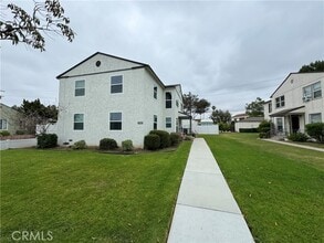 Building Photo - 4458 Linden Ave