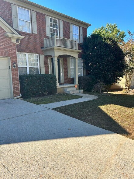 Primary Photo - 3391 Spindletop Dr NW