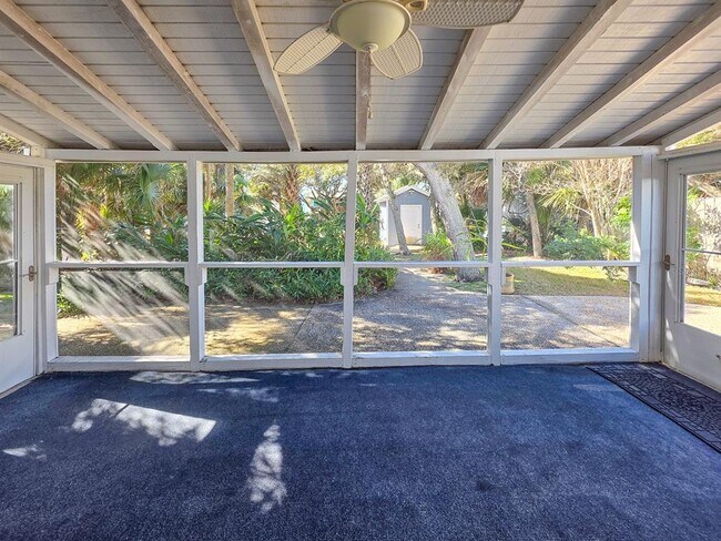 Building Photo - 1340 S Central Ave