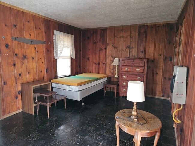 Building Photo - 16380 MO-17