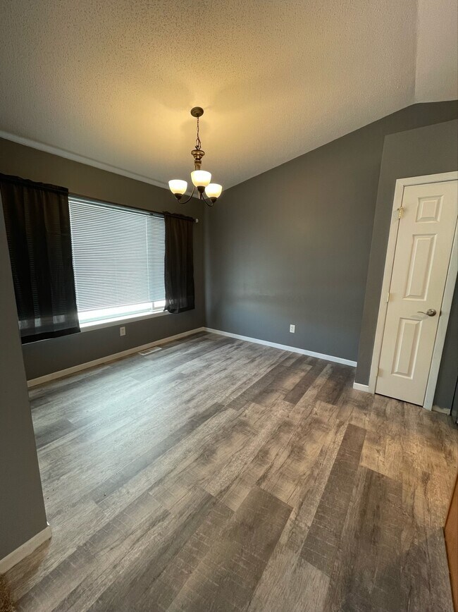 Building Photo - 7103 W 56th St