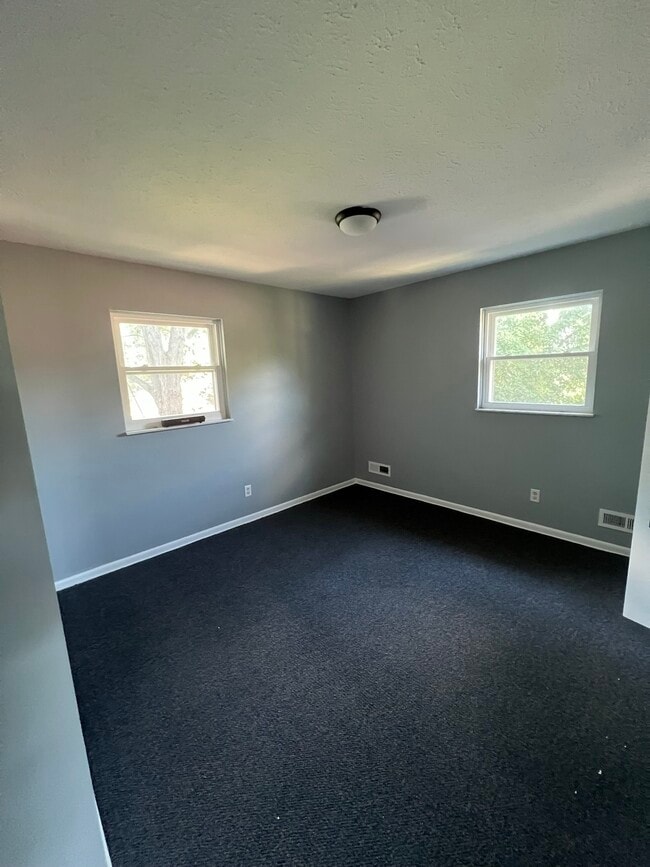 Building Photo - 7903 Ackley Rd