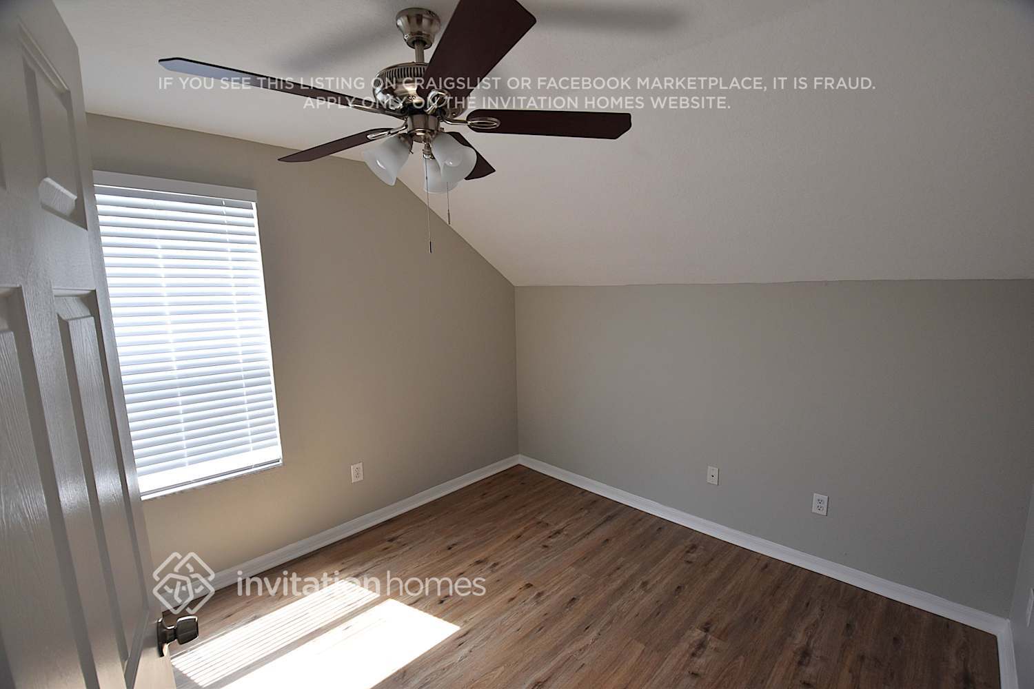 Building Photo - 6649 Cambridge Park Dr