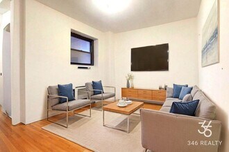 Building Photo - Lexington Avenue