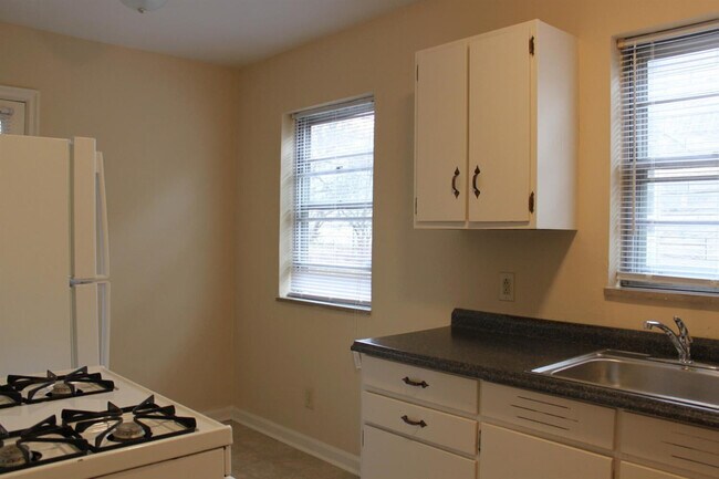 Building Photo - 2215 Coburn Blvd