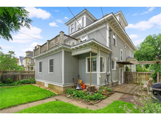 Building Photo - 2428 Colfax Ave South