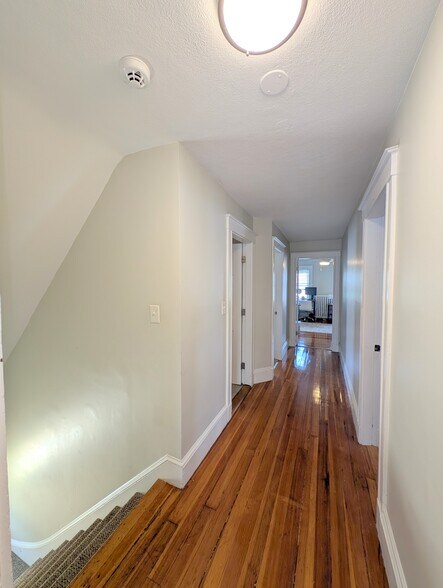Building Photo - 42 Lowden Ave