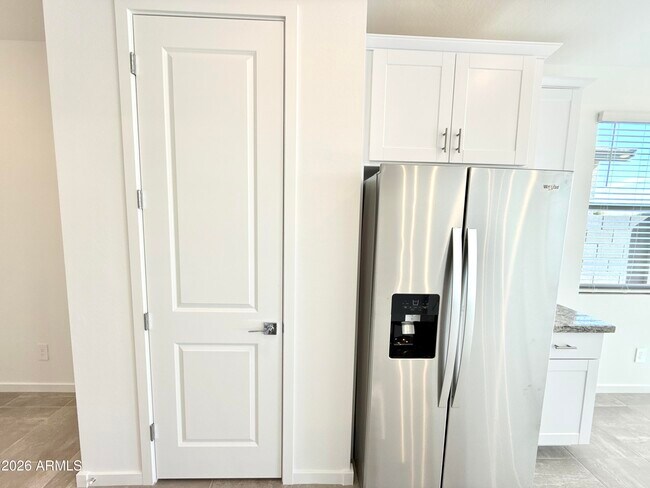 Building Photo - 17339 W Eva St