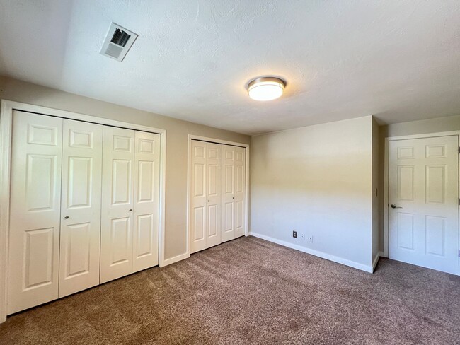 Building Photo - $300 OFF Move in Costs!  Elegant Four Bedr...