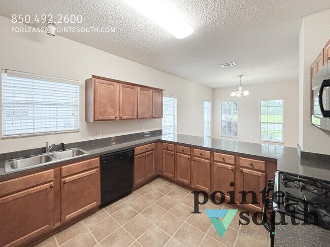 Building Photo - 12953A Churchill Dr-
