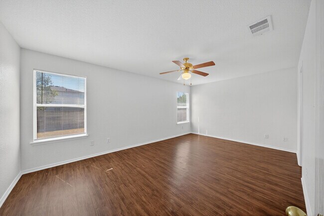 Building Photo - 4935 Dahlia Terrace