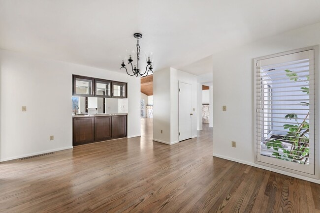 Building Photo - 4-Bedroom Luxury Home for Rent by Portland Golf Club