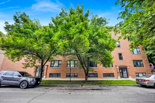 Building Photo - 3800 W Altgeld St