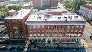 Building Photo - 1204 1st Ave