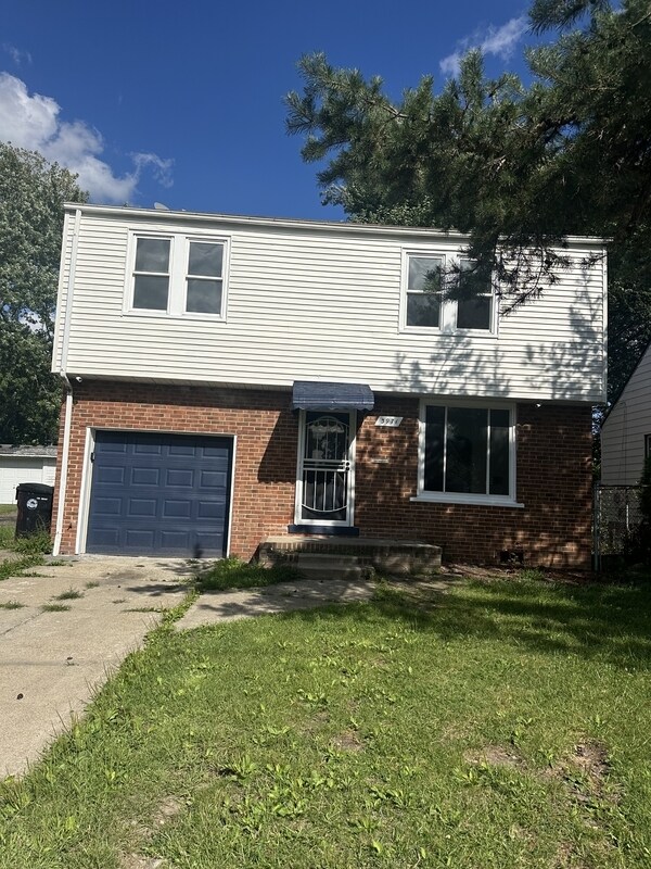 Primary Photo - 3971 E 177th St
