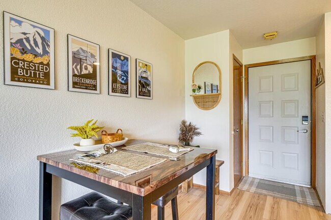 Building Photo - 89410 Ryan Gulch Rd