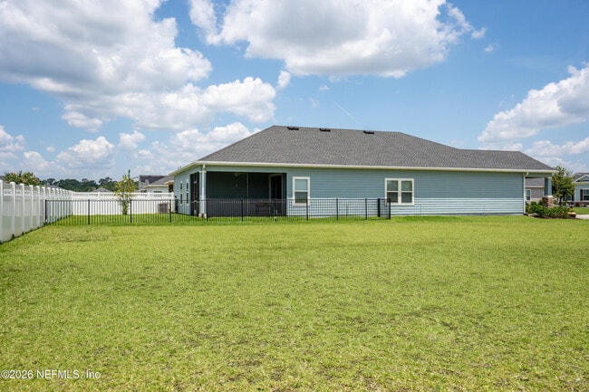 Building Photo - 260 Oaklawn Ct