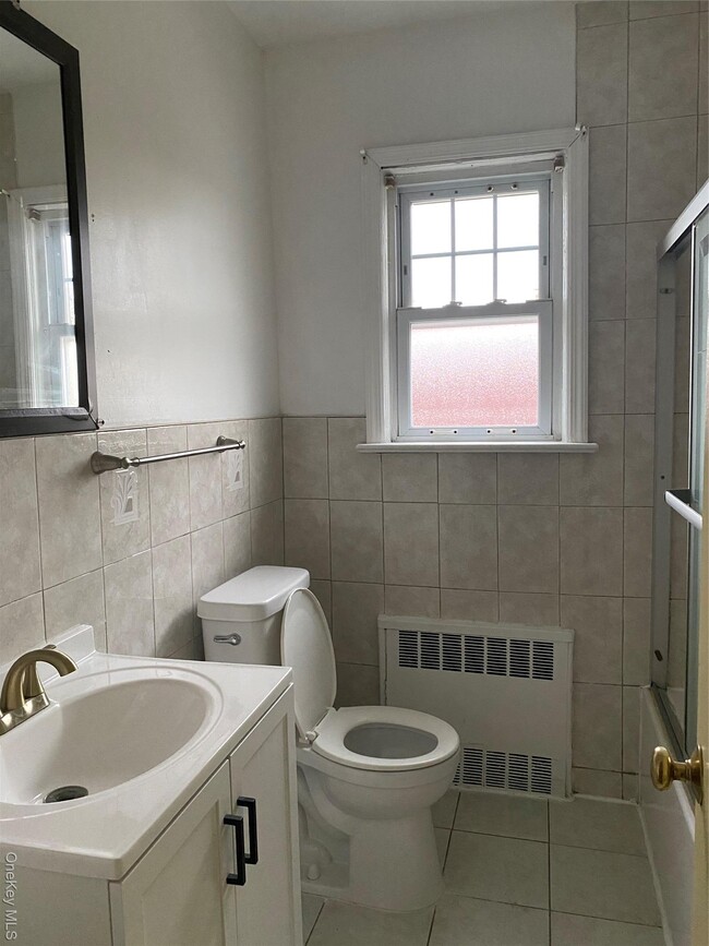 Building Photo - 192 Beech St