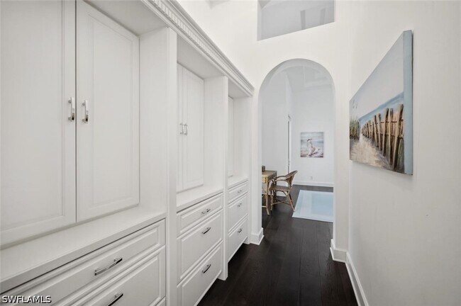 Building Photo - 2540 Half Moon Walk
