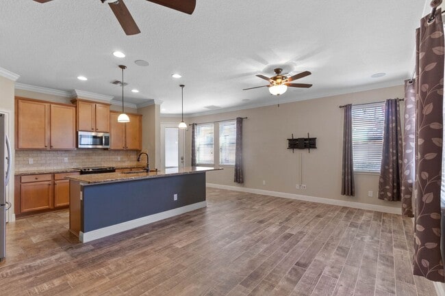 Building Photo - New Rental