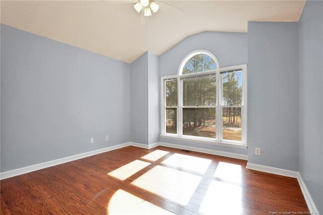 Building Photo - 906 Ponderosa Trail