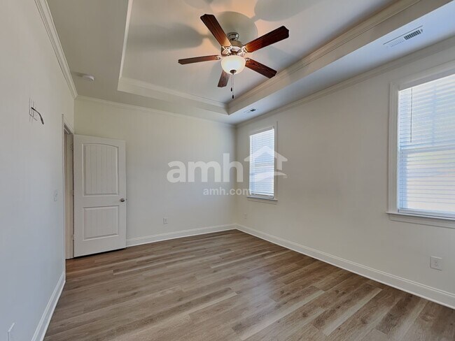 Building Photo - 166 Sequoia Dr