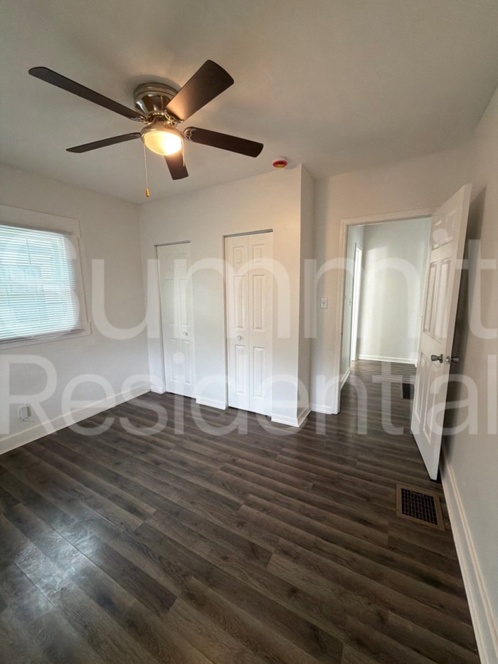 Building Photo - 2826 Taylor Blvd