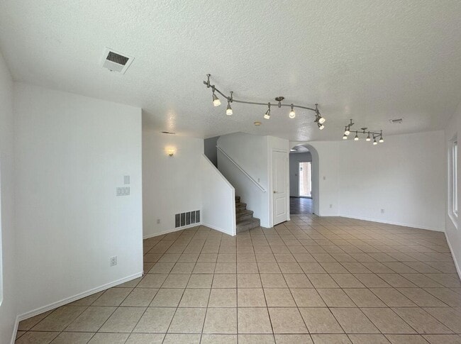 Building Photo - 7701 Banyon Ave NW