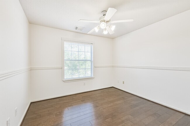 Building Photo - 2507 Liza Ct