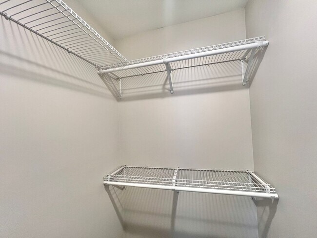 Building Photo - **OFFERING WAIVED APPLICATION FEES & $100 ...