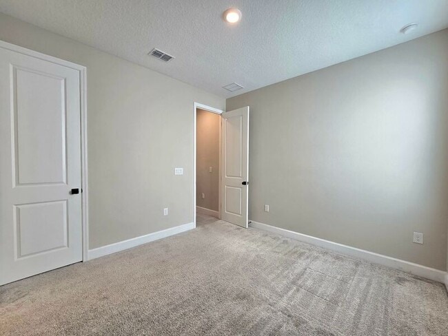 Building Photo - 5431 Arlington River Dr.