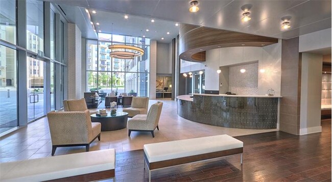 Building Photo - 2727 Cedar Springs Rd