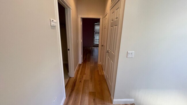 Building Photo - Furnished Short Term Rental