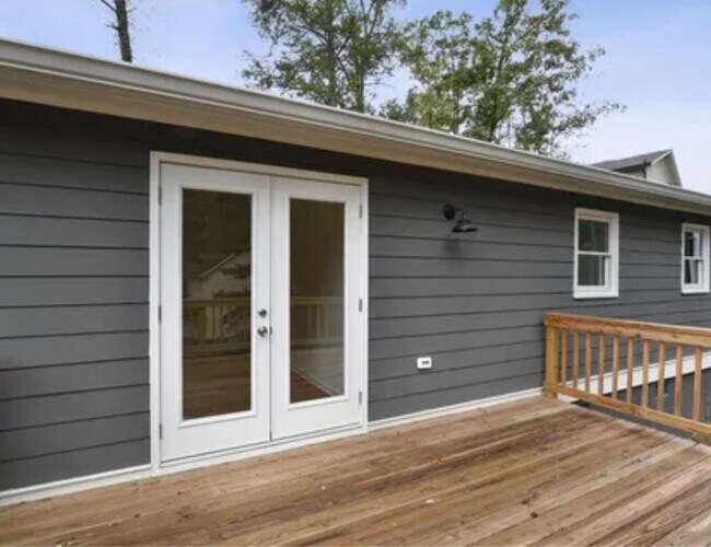 Building Photo - 2260 Pilgrim Mill Rd