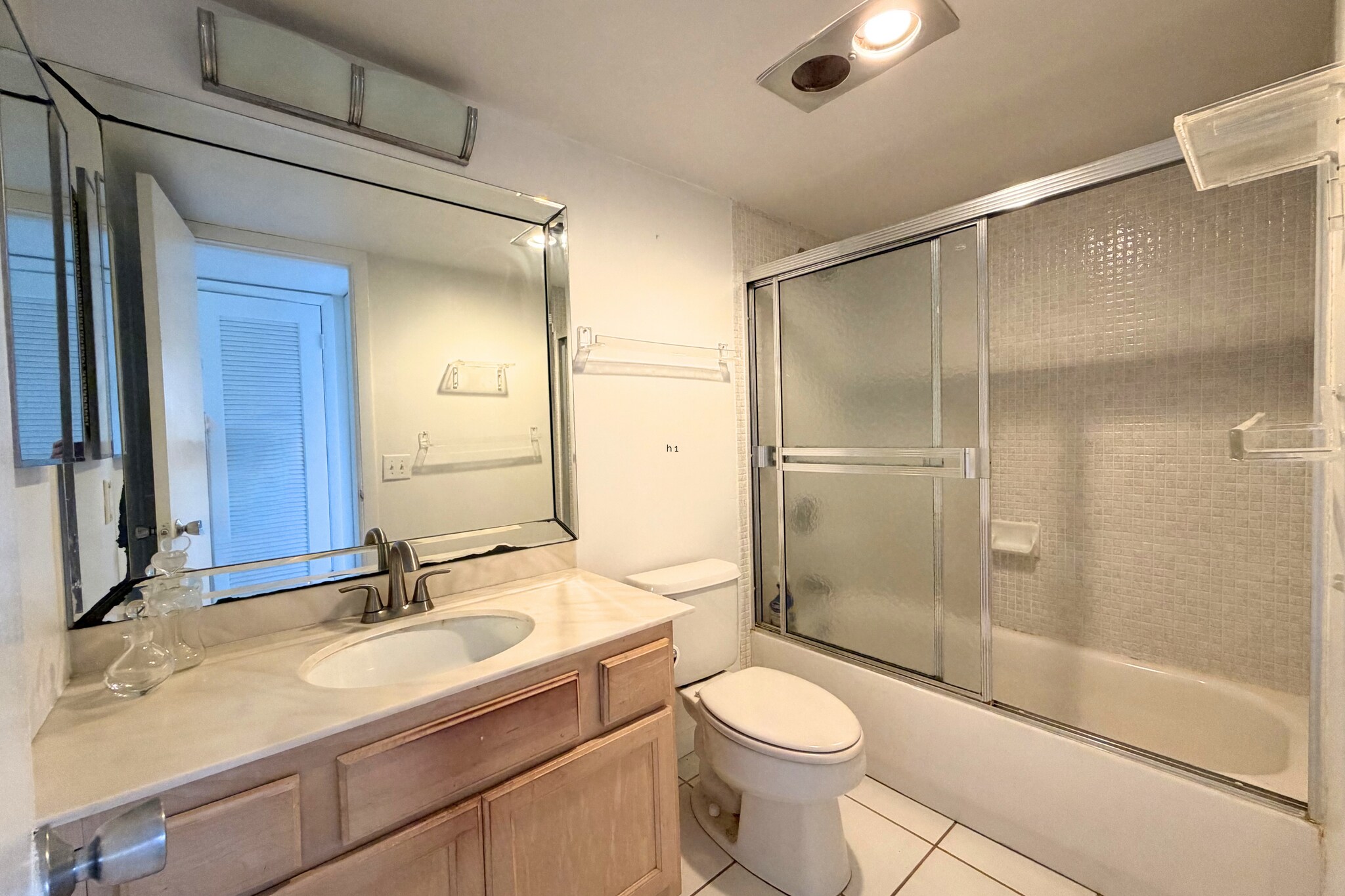 Second Full Bathroom - 4266 Deste Ct