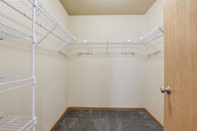 Building Photo - 912/914 Hartzheim Drive