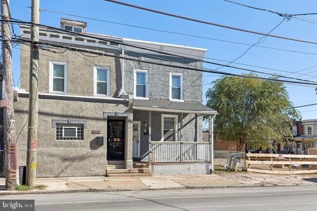 Building Photo - 6007 E Wister St