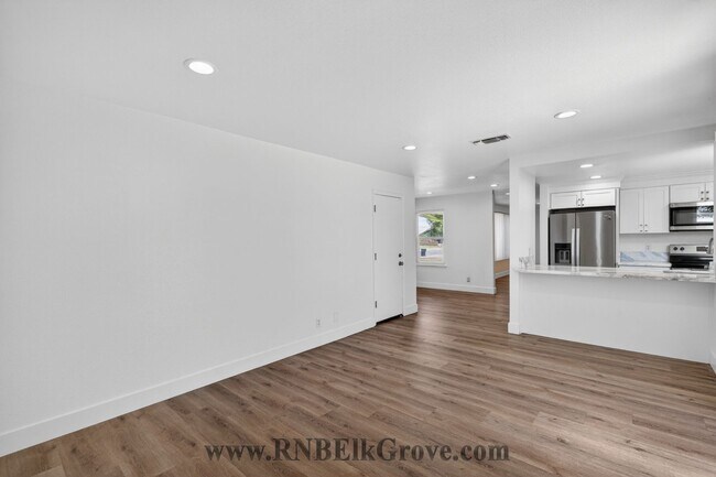 Building Photo - 6844 Sandrock Way