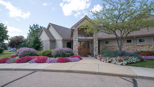 Building Photo - 1575 Long Meadow Trail