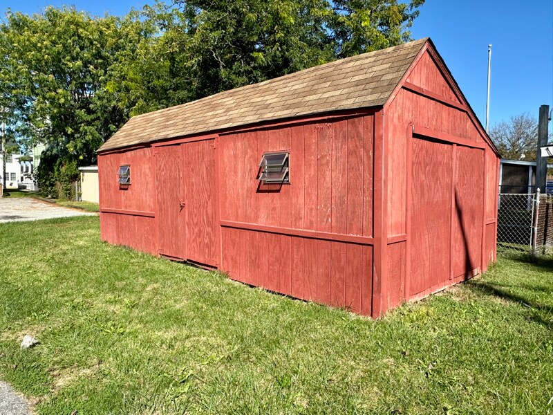 Building Photo - 262 3rd St