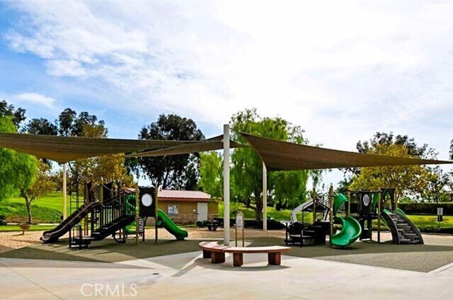 Building Photo - 35 Sunny Slope