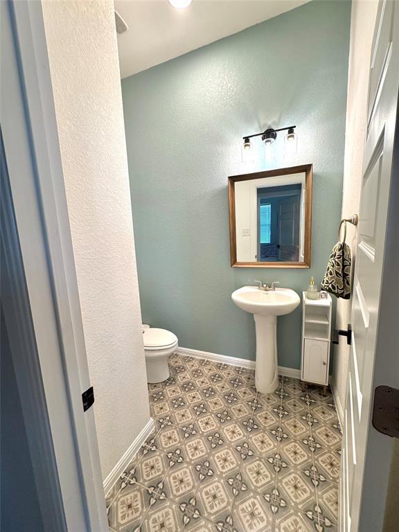 Building Photo - 272 Rimrock Ct